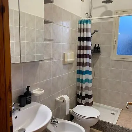 Apartament 32 *